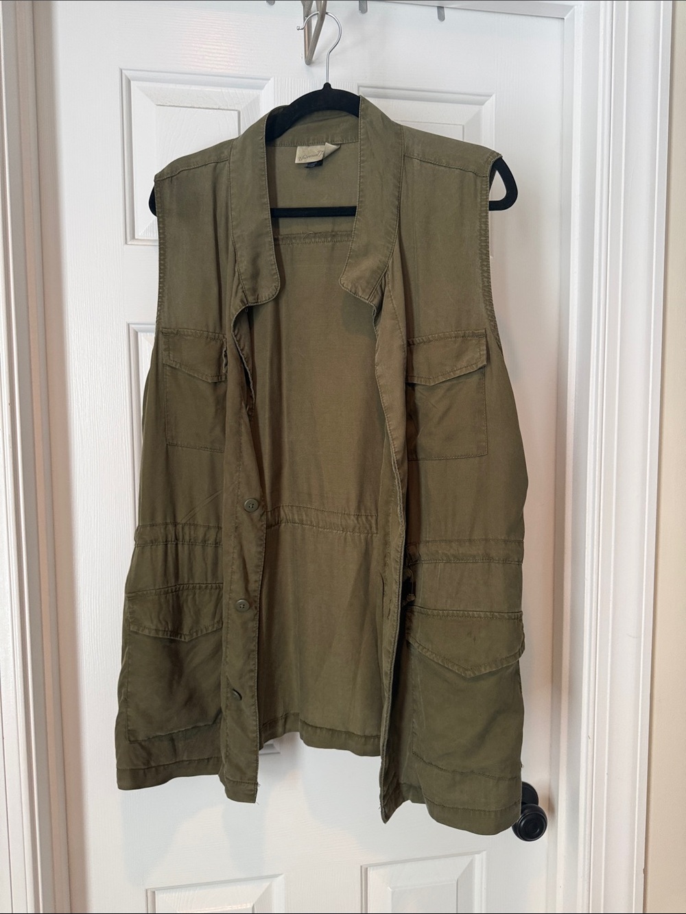 Universal Thread Olive Utility Vest with Multiple Pockets